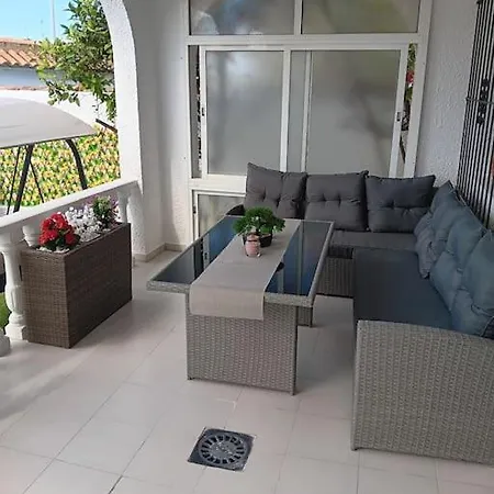 Сasa de vacaciones In La Marina With Cozy Garden And Private Solarium *